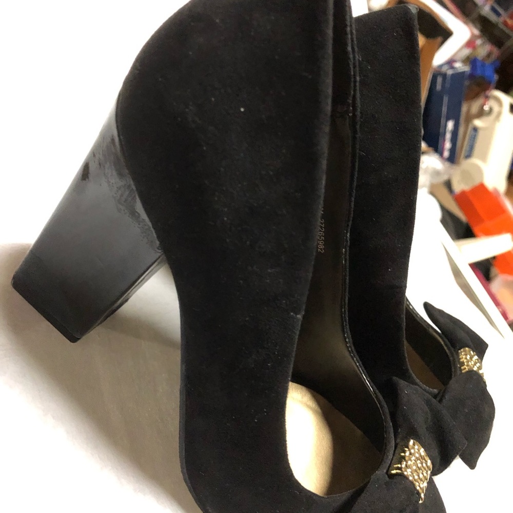 Shoes - Picture 2 of 3
